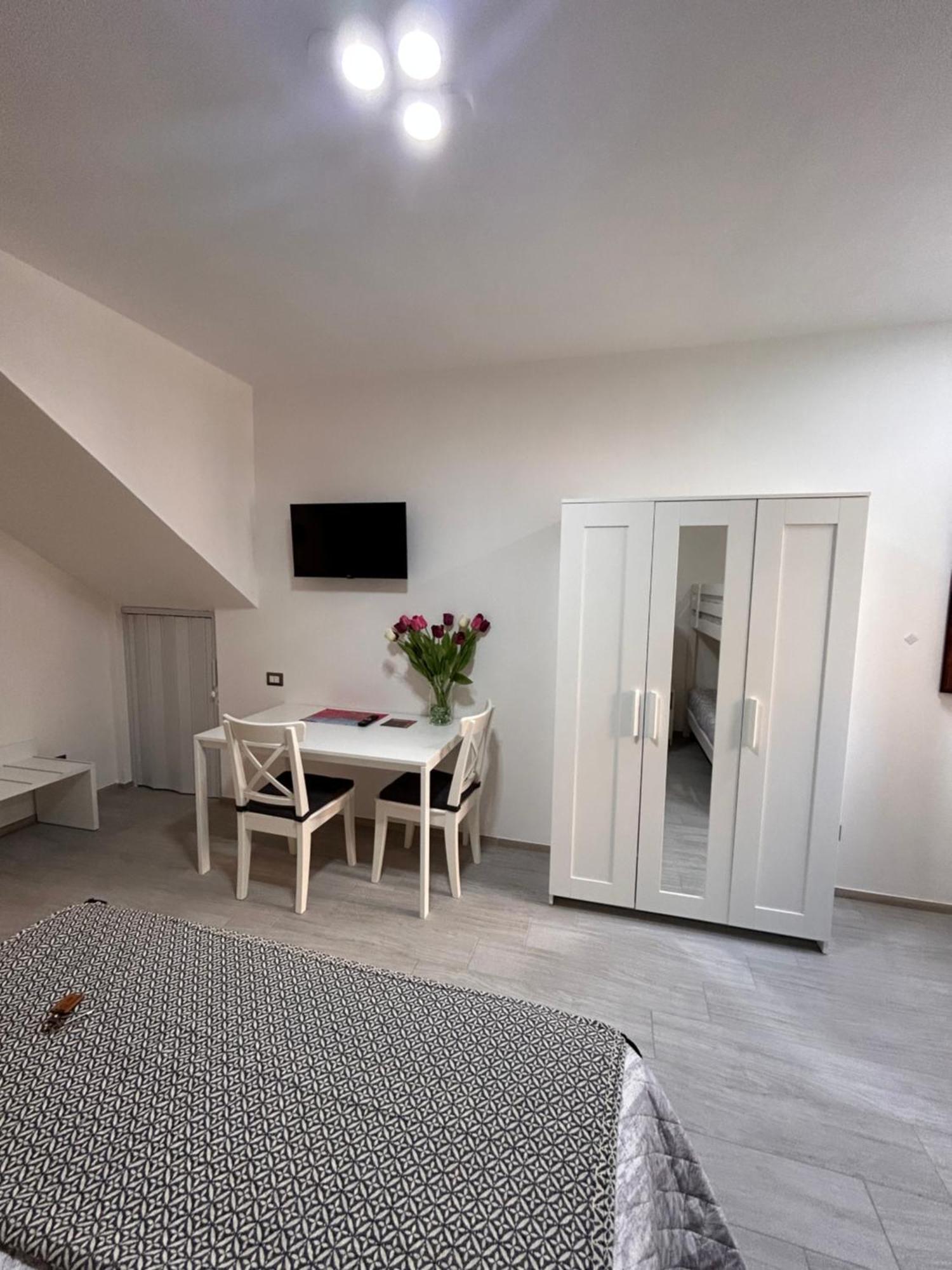 Casa Peppina Lägenhet SantʼAntìoco Exteriör bild
